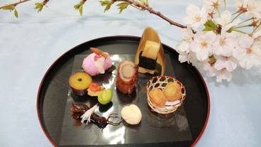 食事・飲み物 / 38