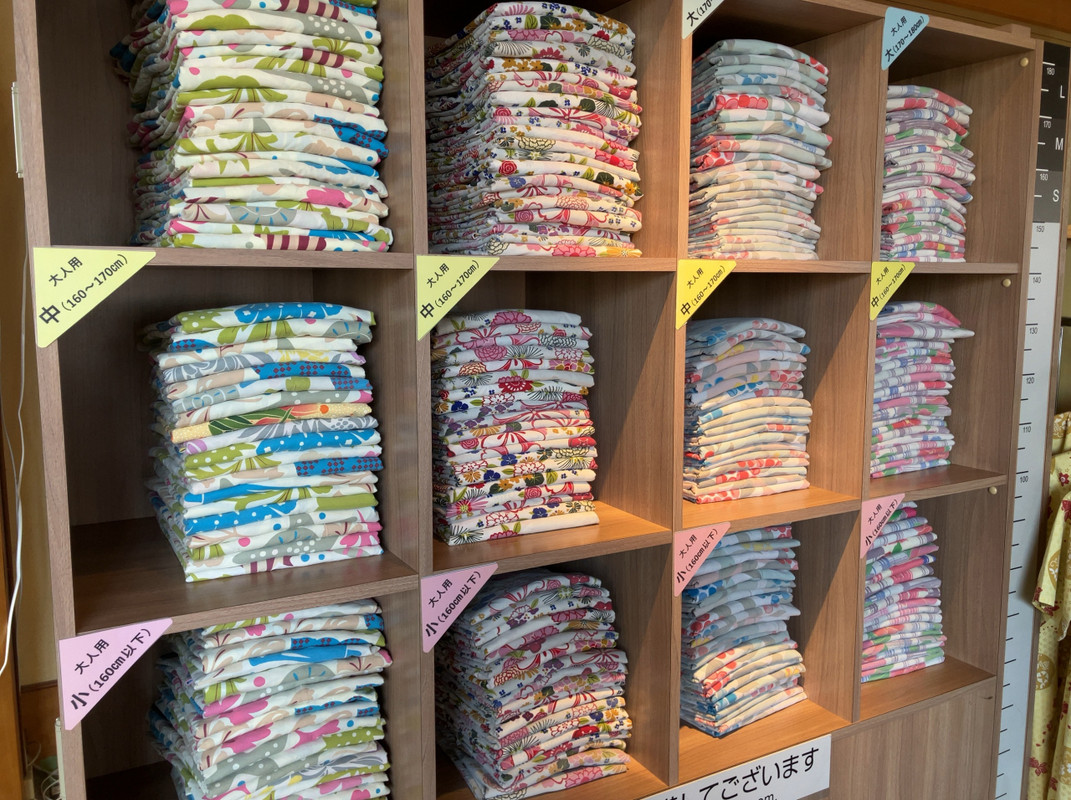 浴衣の柄は選べます。選ぶのって楽しいね。