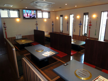 「アリラン炭火焼肉店」内観 805176 