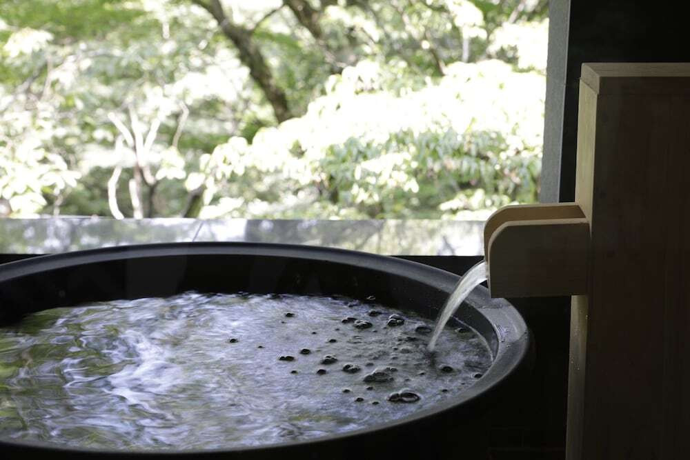 客室露天風呂一例