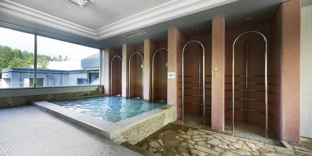 屋内 / 屋外プール