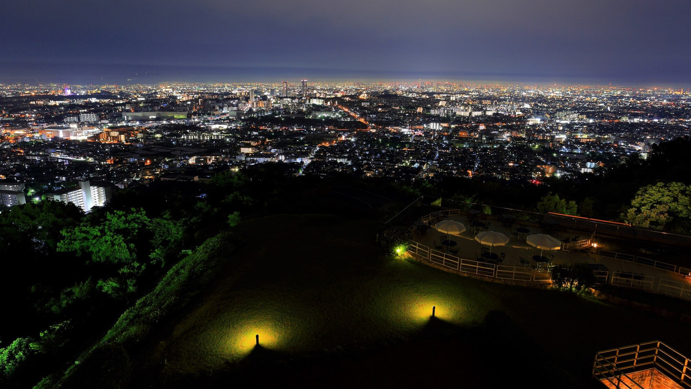 きらめく夜景に両親もうっとり♡自然の中でのんびりできる絶景宿3527469