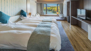 (禁煙) シャングリラ 湖側リゾートツイン