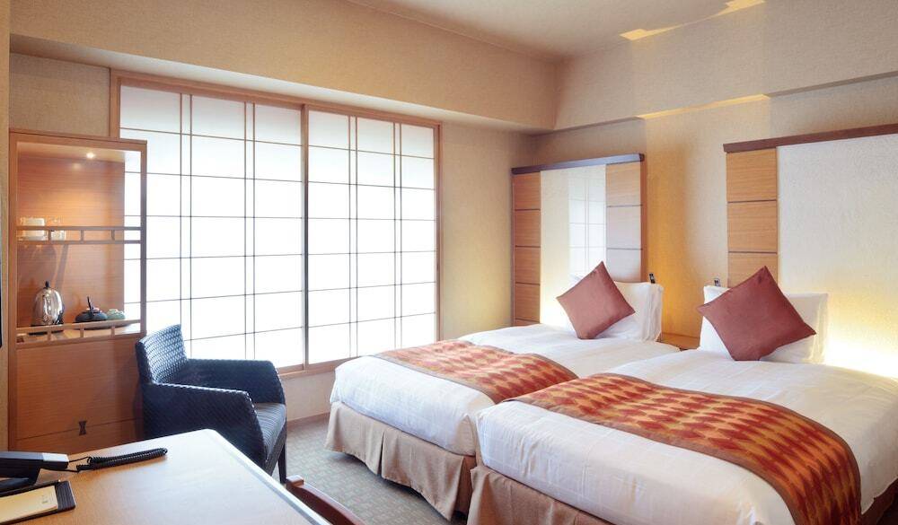 和を感じるお部屋で
おこもりステイ / 2