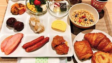 朝食ビュッフェ / 13