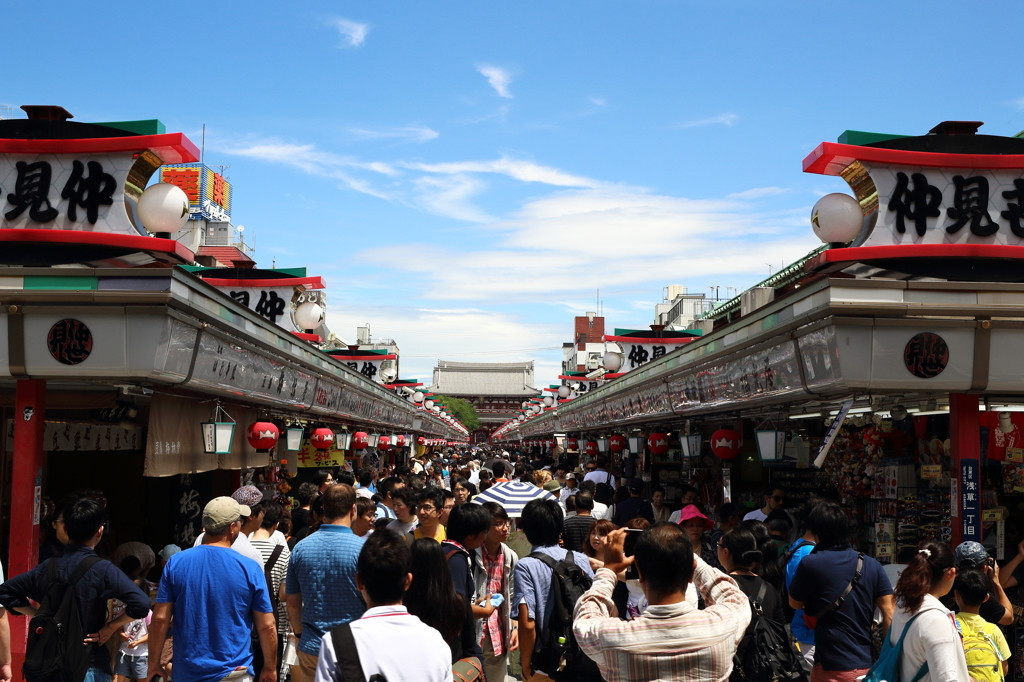 日本一歴史のある商店街「仲見世」564594