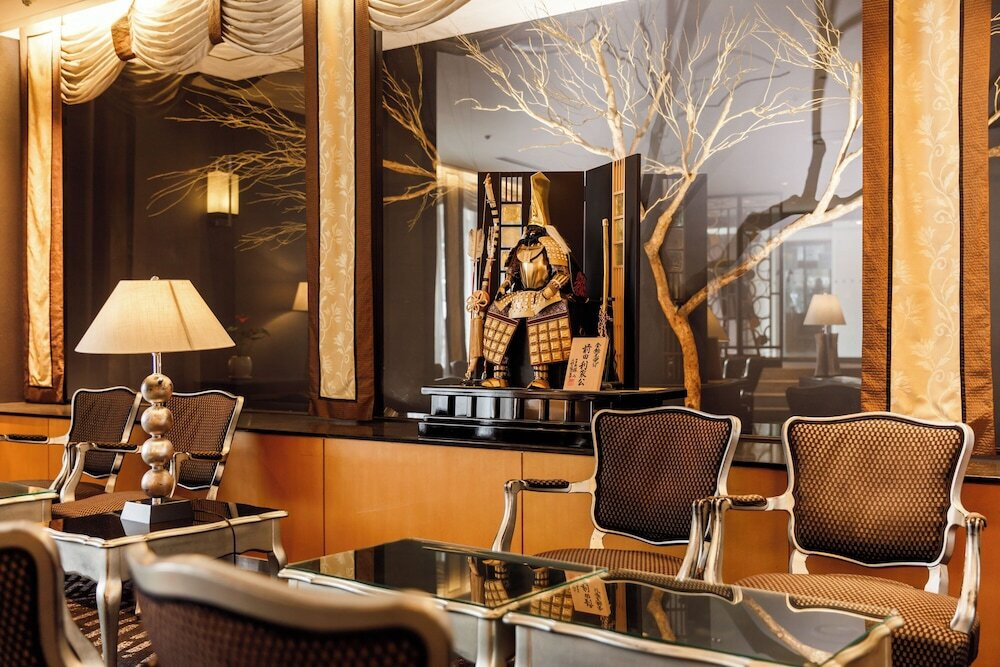 ロビーラウンジ