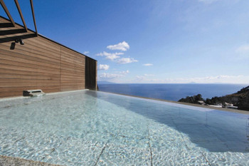 onsen the open-air bath with a great sense of openness and 12 baths! 3731703