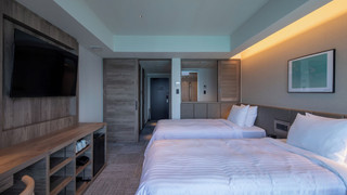 スーペリア ルーム シングルベッド 2 台 バルコニー オーシャンフロント (with Extra Bed)