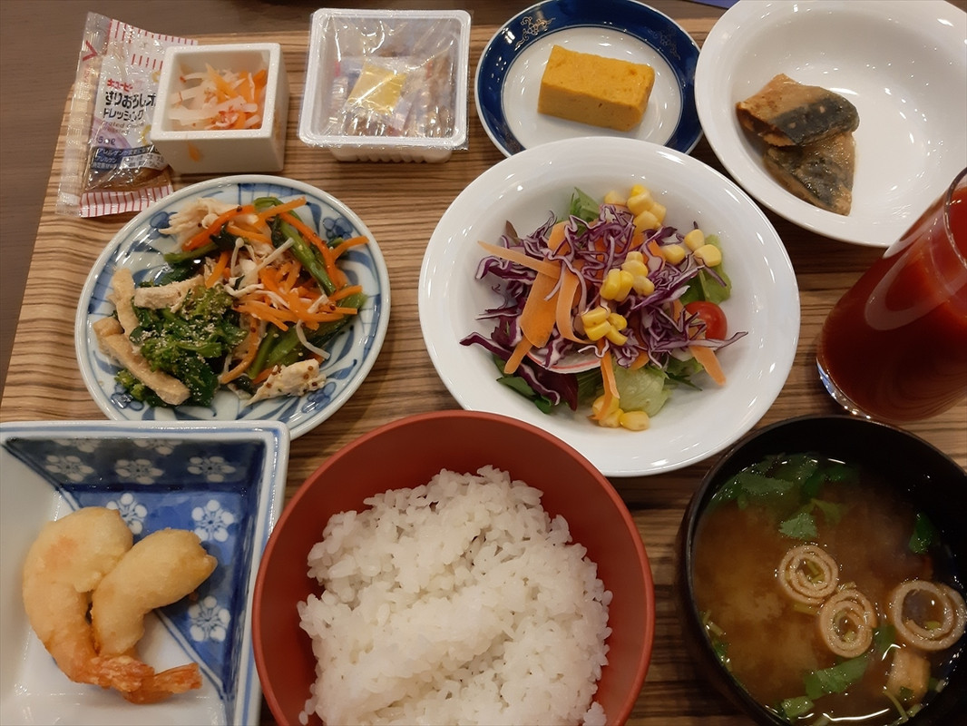 朝食の一例。和食中心でした。