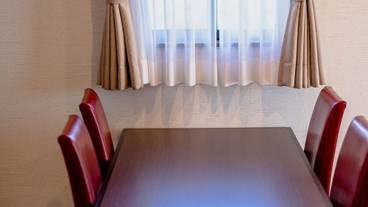 客室内のダイニングエリア / 17