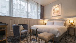 ユニバーサルクイーン 禁煙