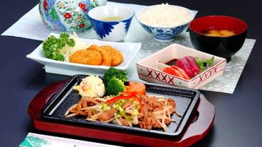 食事・飲み物 / 13