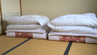 和室 ツインルーム 共用バスルーム 1