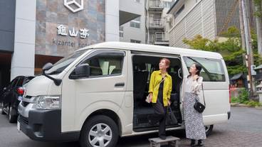 市街地へのシャトル サービス / 24