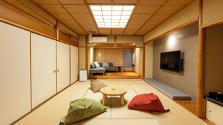 Japanese Style Room with Outdoor Hot Tub