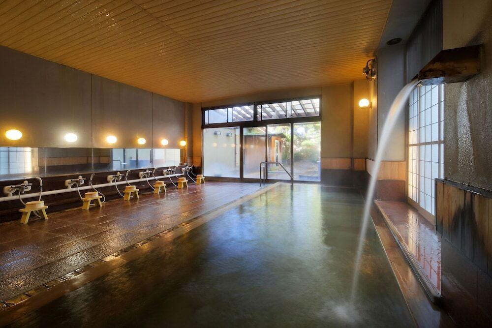 個性豊かな客室に温泉めぐり、温水プールも3404022