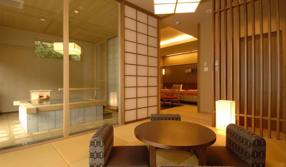 湯主スイート / 2