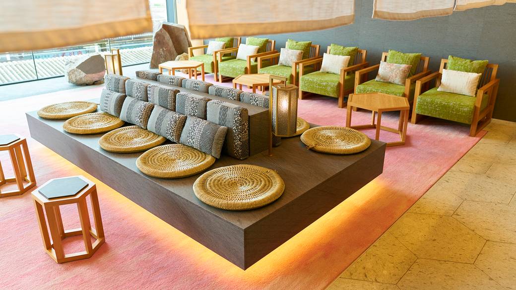 はんなり可愛い
ロビーでチェックアウト / 1