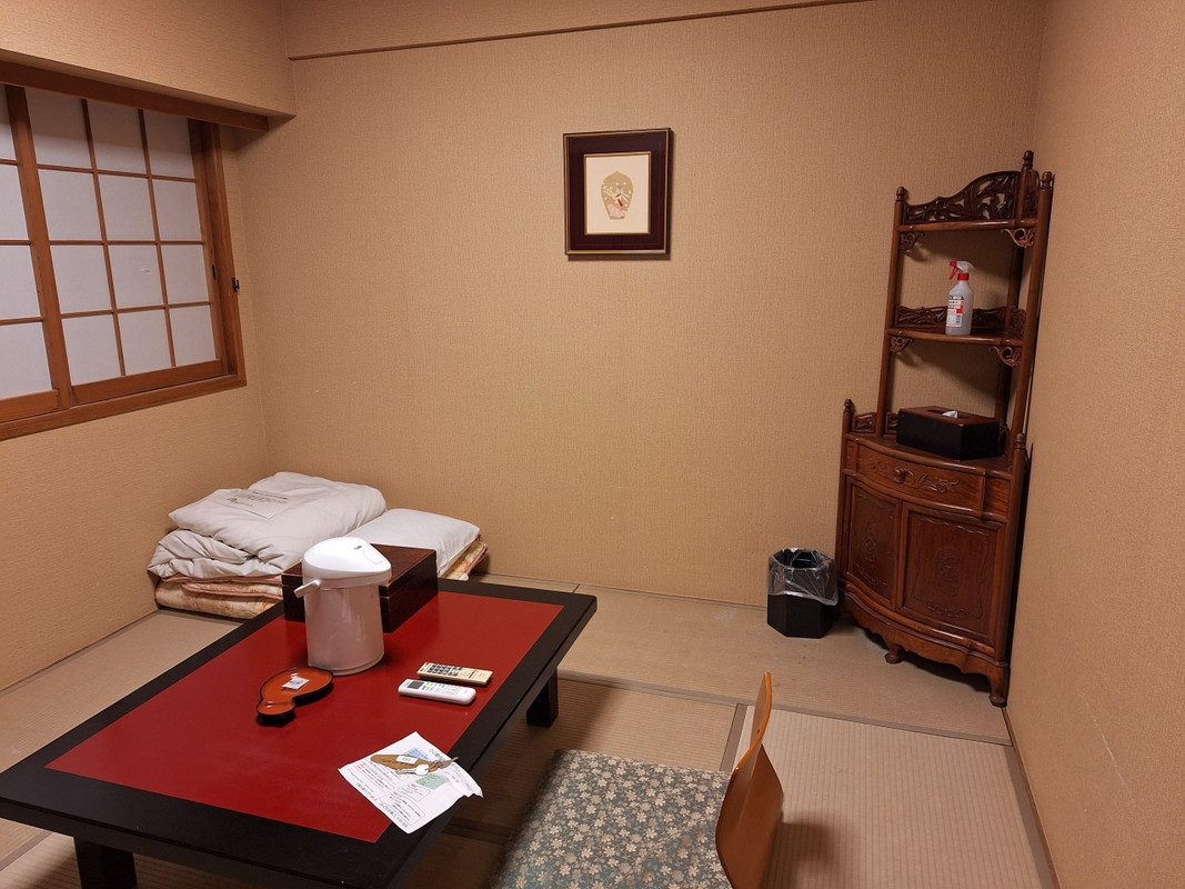 シングル仕様だが、一人には十分すぎる広さ。