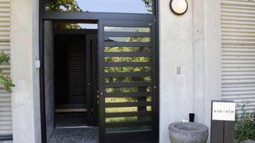 施設の入り口 / 6