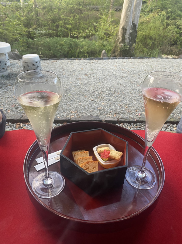 たまたまシャンパンが頂けるイベントがありました