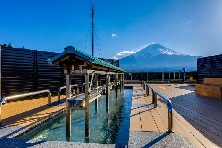 眼の前に打ちあがる大迫力の花火を堪能！屋上の足湯が自慢の宿3362885