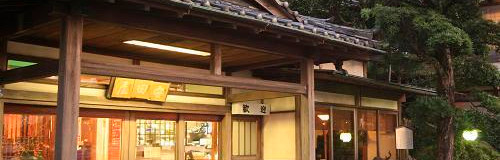 【全国】太宰治や島崎藤村も訪れた！文豪が愛した老舗の温泉宿6選