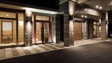 施設の入り口 / 36