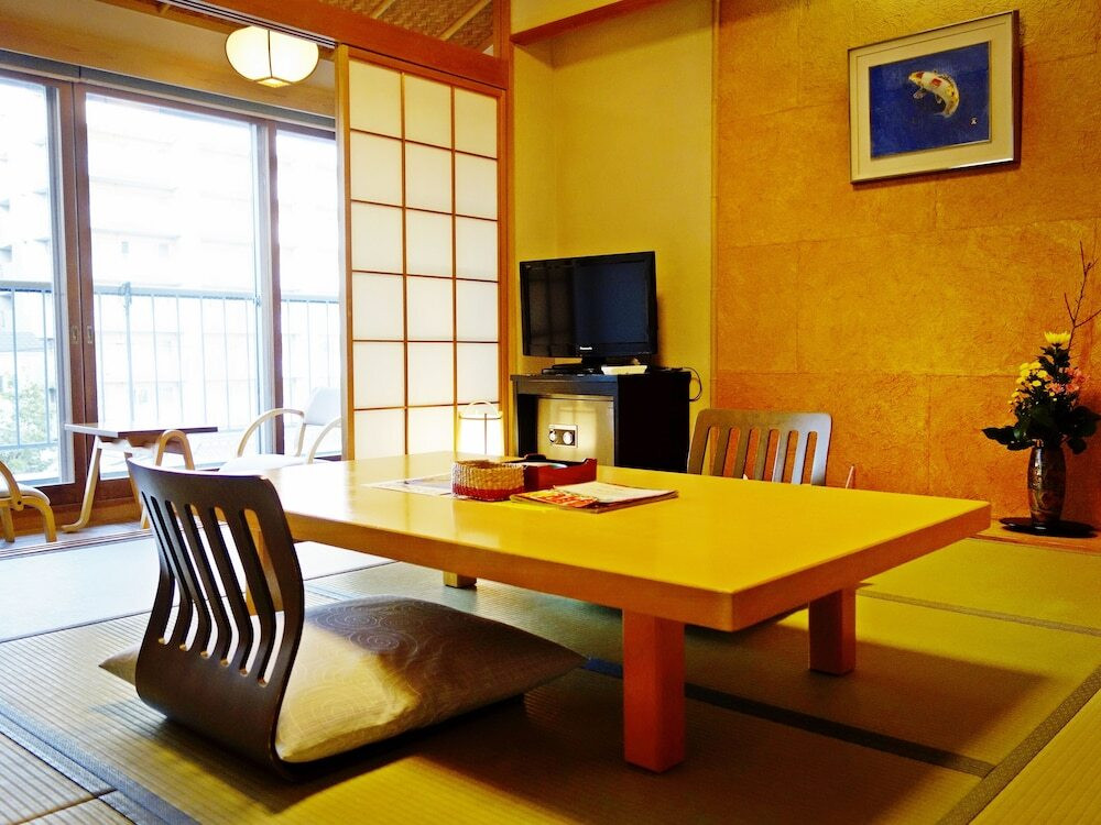 創業は江戸末期!敷地内に源泉がある温泉旅館3846340