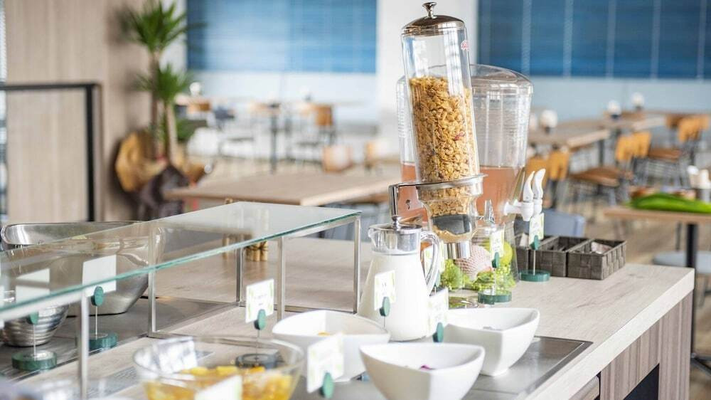 スタイリッシュなホテルでのんびり沖縄タイム3434090