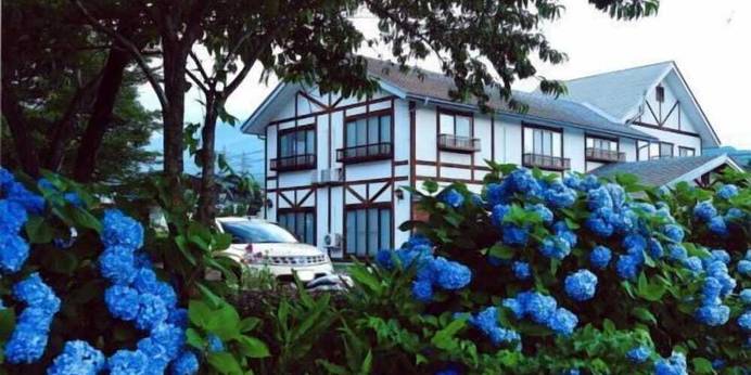 白馬八方温泉 ロッジひとっきら（長野県 コテージ・ロッジ・一棟貸） / 1