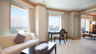 クラウン スイート 禁煙 (58㎡)