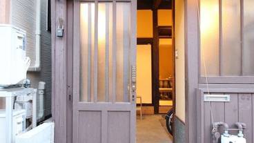 施設の入り口 / 15