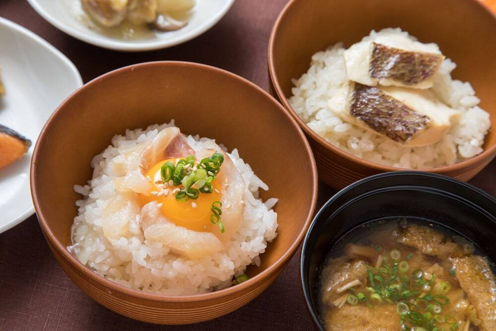 朝食
