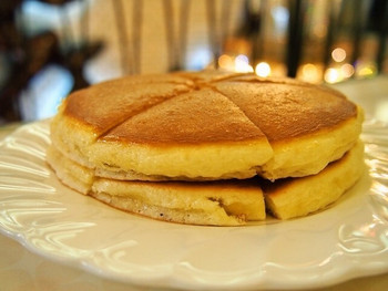 「純喫茶 アメリカン」料理 1150052 ホットケーキ 結構分厚いですね