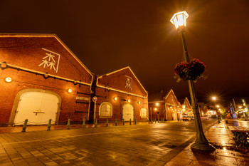 Hakodate Kanamori Red Brick Warehouse at night