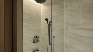 スタンダード ルーム キングベッド 1 台 (Shower)