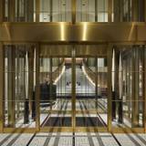 ロビーから始まる
素敵なおもてなし / 4