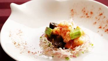 食事・飲み物 / 32