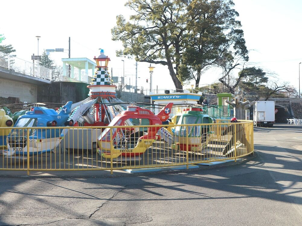 子供用の遊び場 - 屋外