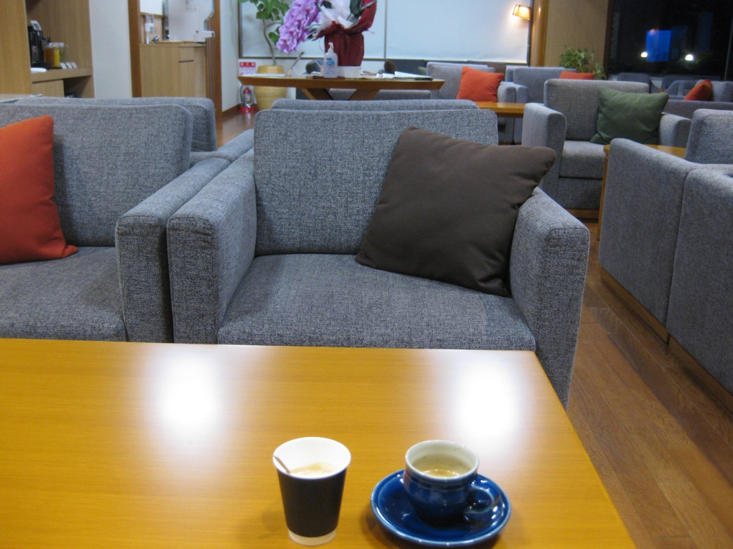 ロビーラウンジでコーヒー