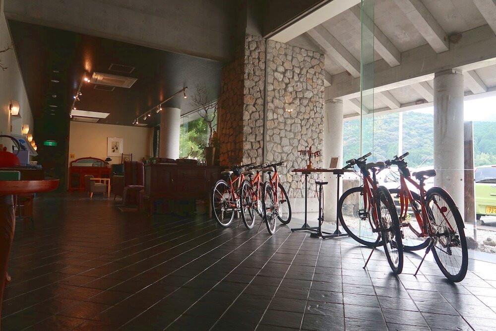 ロビーラウンジ