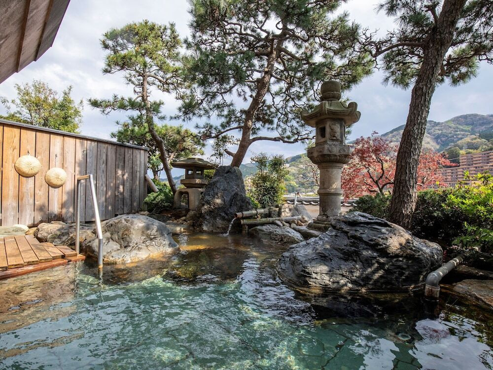 昭和天皇も泊まった老舗旅館の姉妹宿で自分へのご褒美3926446