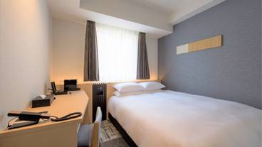 客室 / 5