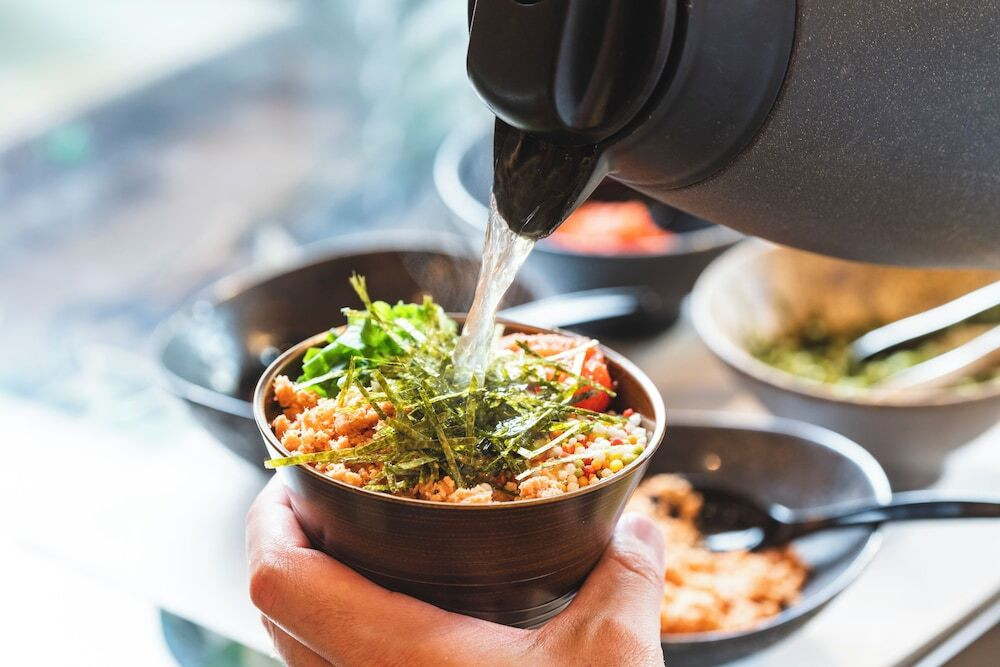 朝食ビュッフェ 出汁茶漬け