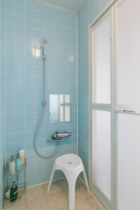 バスルームのシャワー