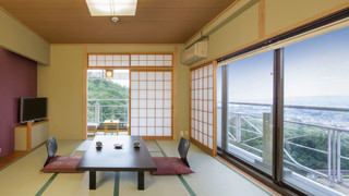 Panoramic Corner Japanese Style Room (Check in until 18:00)