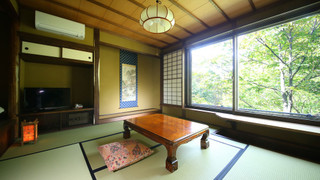 [川胡桃の間] 書院造12畳 源泉かけ流し半露天風呂付 禁煙