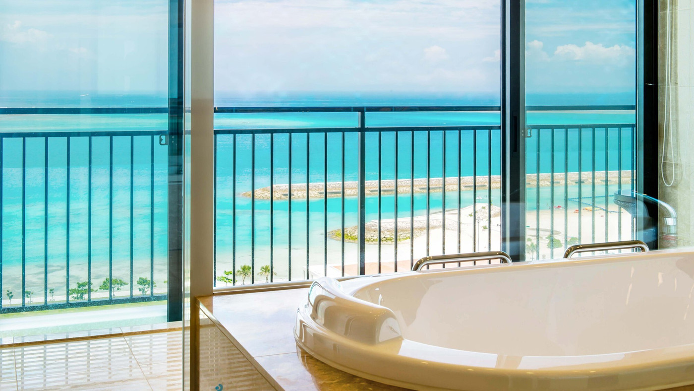 客室でもレストランでも海景色が望める3931025